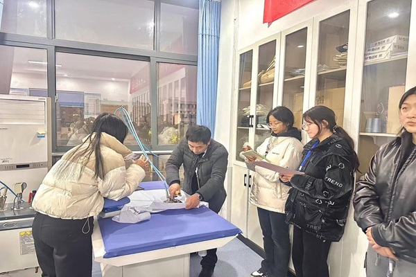 图片2.jpg 图片2.jpg